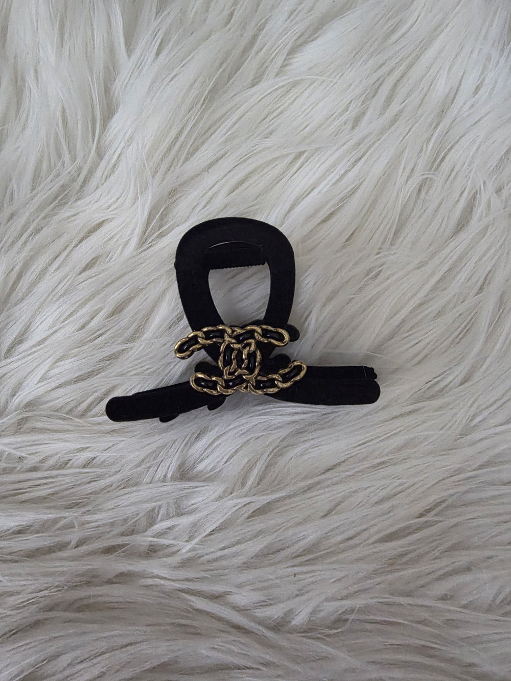 Black Hair Claw Clip with Gold Chain Accent - Women Accessories